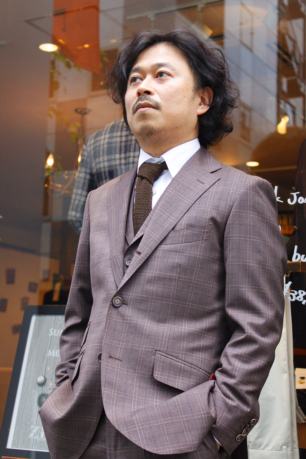 茶色チェックスーツ グレンチェックのスーツ｜Mitsumine Outlet｜Staff Blog